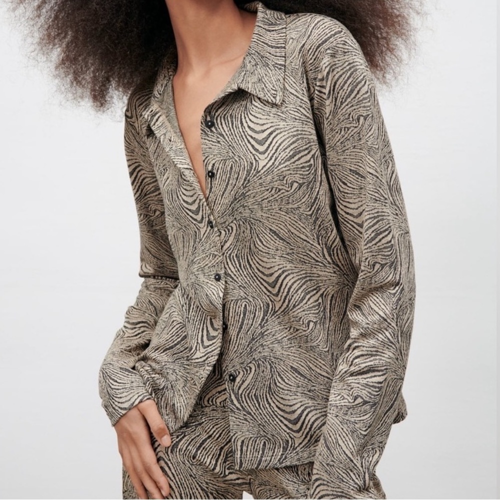 Zara Jacquard button up long sleeve Shirt Women’s Zebra look Sz M Tan & Black‎